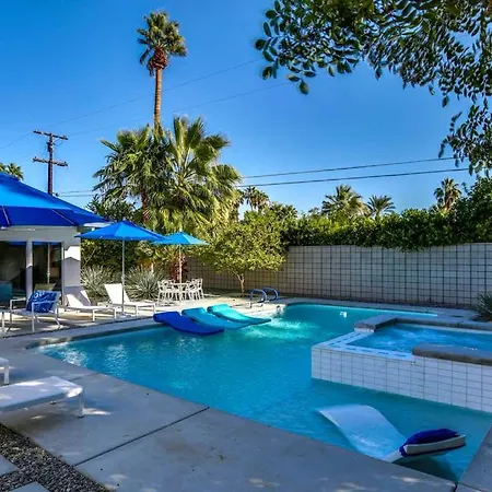 Riviera Palm Springs Permit# 2044 Villa